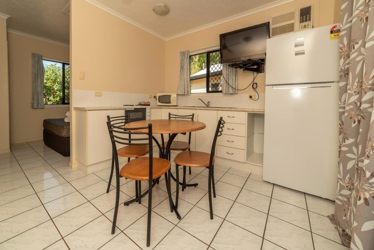 Hinchinbrook Marine Cove Resort Lucinda Exterior foto